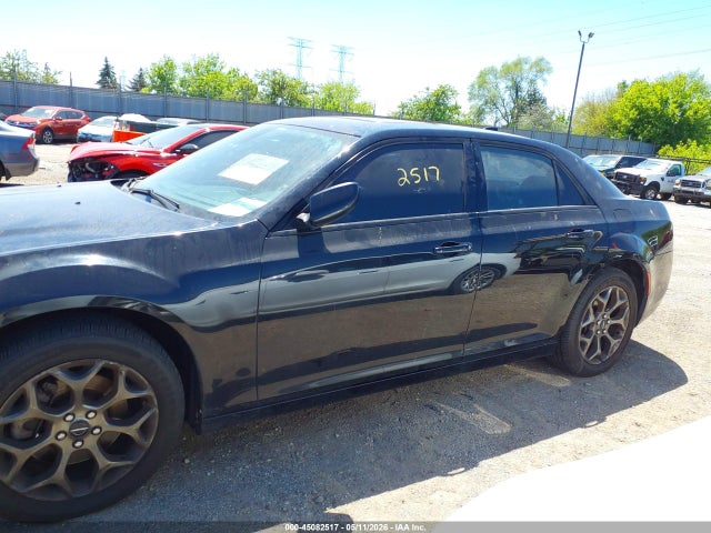 2015 Chrysler 300 300s მანქანა იყიდება აუქციონზე, vin: 2C3CCAGG4FH923068, აუქციონის ნომერი: 45082517
