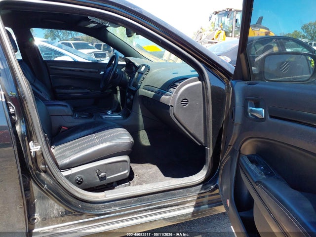 2015 Chrysler 300 300s მანქანა იყიდება აუქციონზე, vin: 2C3CCAGG4FH923068, აუქციონის ნომერი: 45082517