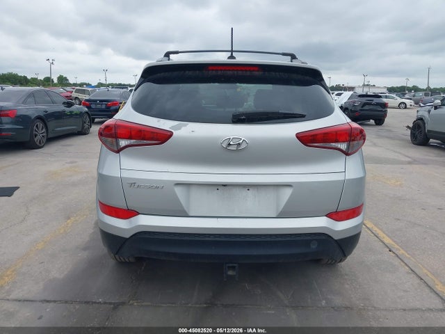 45082520 :رقم المزاد ، KM8J33A49HU413646 vin ، 2017 Hyundai Tucson Se مزاد بيع