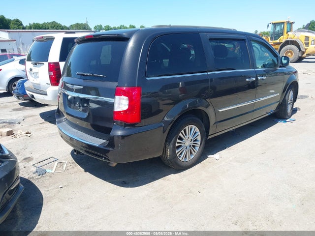 2015 Chrysler Town & Country Touring-l მანქანა იყიდება აუქციონზე, vin: 2C4RC1CG5FR699847, აუქციონის ნომერი: 45082558