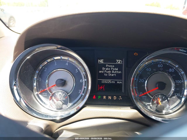 2015 Chrysler Town & Country Touring-l მანქანა იყიდება აუქციონზე, vin: 2C4RC1CG5FR699847, აუქციონის ნომერი: 45082558