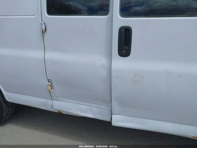 45082585 :رقم المزاد ، 1GTHG39V271134625 vin ، 2007 Gmc Savana Work Van مزاد بيع