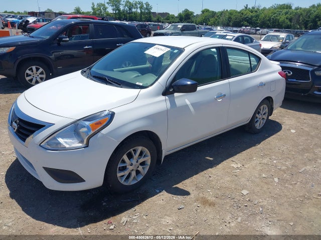 2015 Nissan Versa 1.6 Sv მანქანა იყიდება აუქციონზე, vin: 3N1CN7AP1FL800405, აუქციონის ნომერი: 45082612