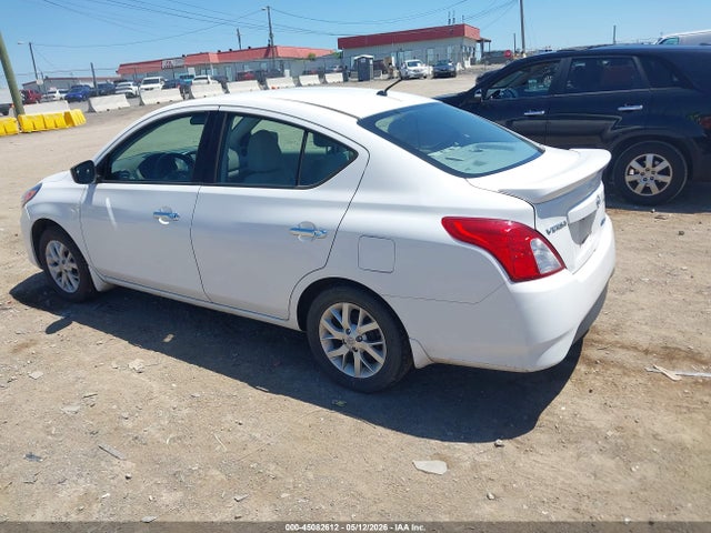 2015 Nissan Versa 1.6 Sv მანქანა იყიდება აუქციონზე, vin: 3N1CN7AP1FL800405, აუქციონის ნომერი: 45082612