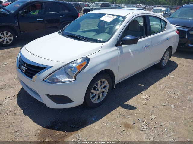 2015 Nissan Versa 1.6 Sv მანქანა იყიდება აუქციონზე, vin: 3N1CN7AP1FL800405, აუქციონის ნომერი: 45082612