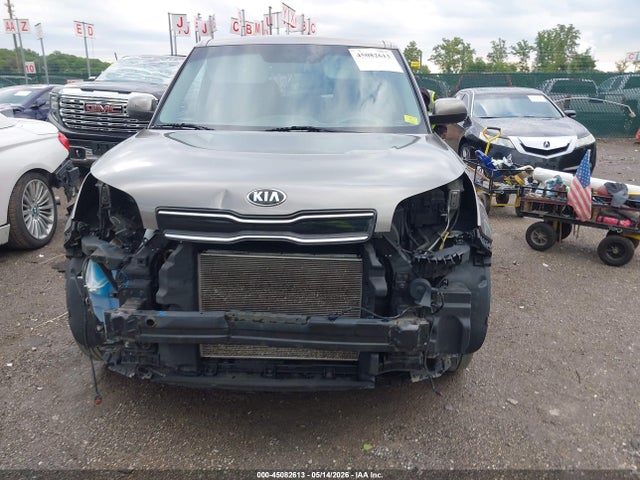 Продажа на аукционе авто 2018 Kia Soul +, vin: KNDJP3A50J7573405, номер лота: 45082613