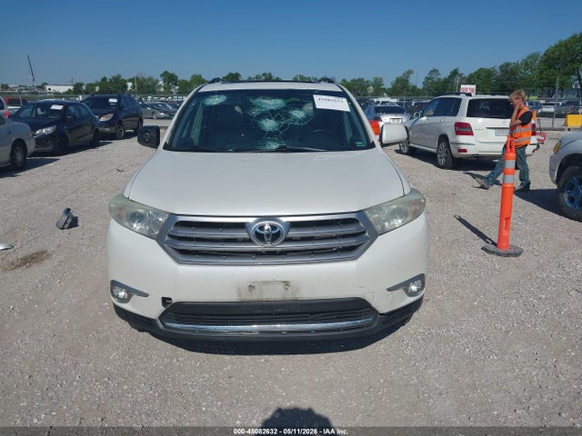 Продаж на аукціоні авто 2013 Toyota Highlander Se V6, vin: 5TDBK3EHXDS201183, номер лоту: 45082632