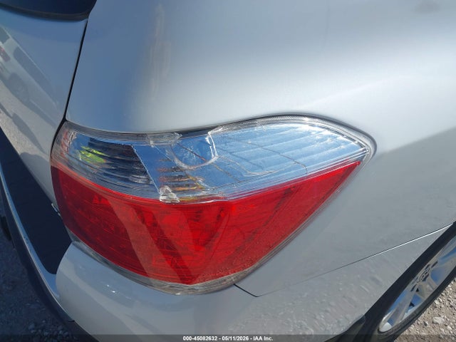Продаж на аукціоні авто 2013 Toyota Highlander Se V6, vin: 5TDBK3EHXDS201183, номер лоту: 45082632