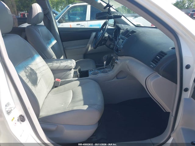 Продаж на аукціоні авто 2013 Toyota Highlander Se V6, vin: 5TDBK3EHXDS201183, номер лоту: 45082632
