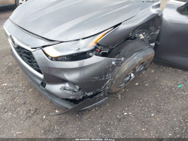 Продаж на аукціоні авто 2022 Toyota Highlander Xle, vin: 5TDGZRBH3NS184804, номер лоту: 45082639