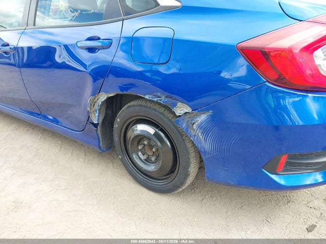 Aukcja sprzedaży 2018 Honda Civic Lx, vin: 2HGFC2F59JH577379, numer aukcji: 45082643