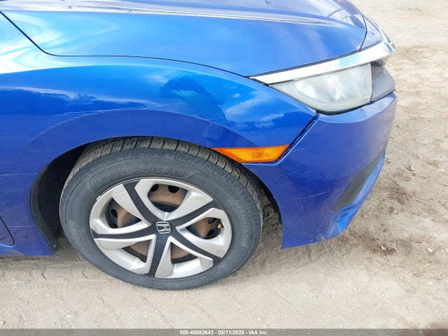 Aukcja sprzedaży 2018 Honda Civic Lx, vin: 2HGFC2F59JH577379, numer aukcji: 45082643