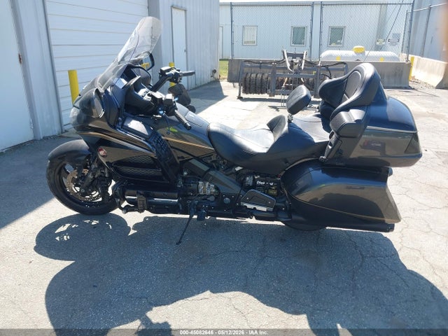 JH2SC68G3GK401648 Honda GL1800