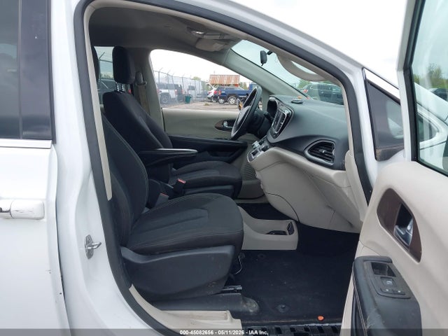 Продаж на аукціоні авто 2022 Chrysler Voyager Lx, vin: 2C4RC1CG8NR223820, номер лоту: 45082656