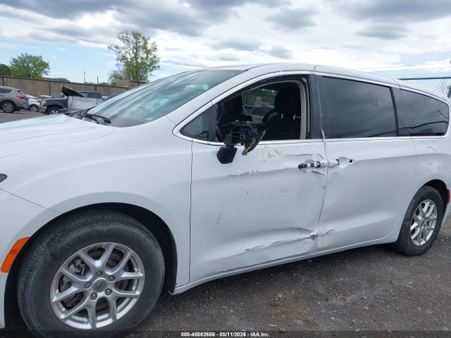 Продаж на аукціоні авто 2022 Chrysler Voyager Lx, vin: 2C4RC1CG8NR223820, номер лоту: 45082656