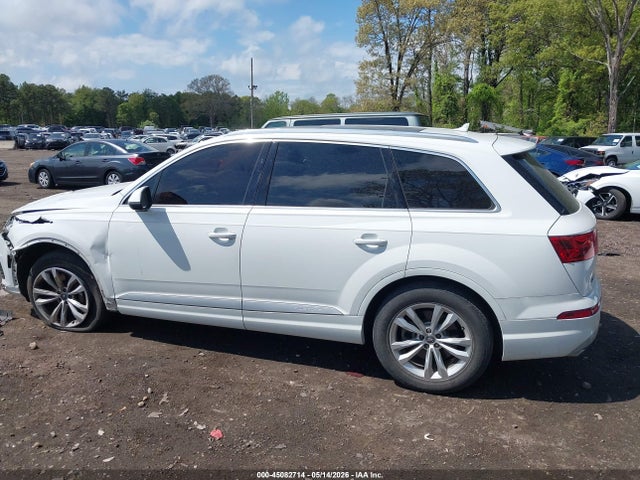 Продажа на аукционе авто 2017 Audi Q7 3.0t Premium, vin: WA1LAAF70HD051517, номер лота: 45082714