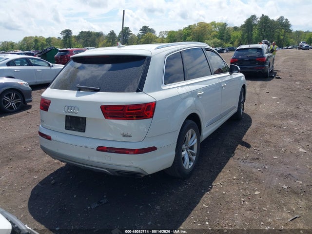 Продажа на аукционе авто 2017 Audi Q7 3.0t Premium, vin: WA1LAAF70HD051517, номер лота: 45082714