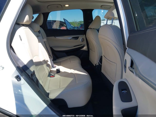 45082723 :رقم المزاد ، 3PCAJ5CB7NF119703 vin ، 2022 Infiniti Qx50 Essential Awd مزاد بيع