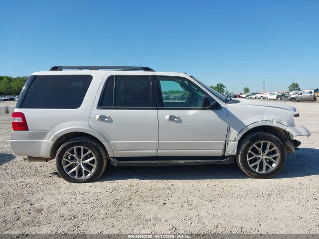 45082750 :رقم المزاد ، 1FMJU1JTXFEF30877 vin ، 2015 Ford Expedition Xlt مزاد بيع