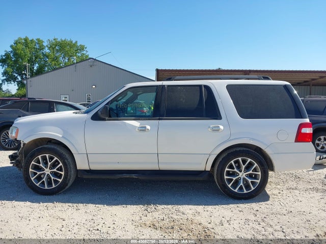 45082750 :رقم المزاد ، 1FMJU1JTXFEF30877 vin ، 2015 Ford Expedition Xlt مزاد بيع