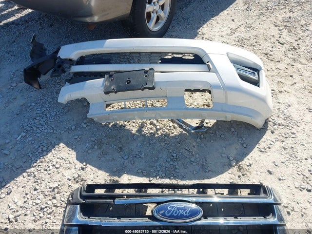 45082750 :رقم المزاد ، 1FMJU1JTXFEF30877 vin ، 2015 Ford Expedition Xlt مزاد بيع