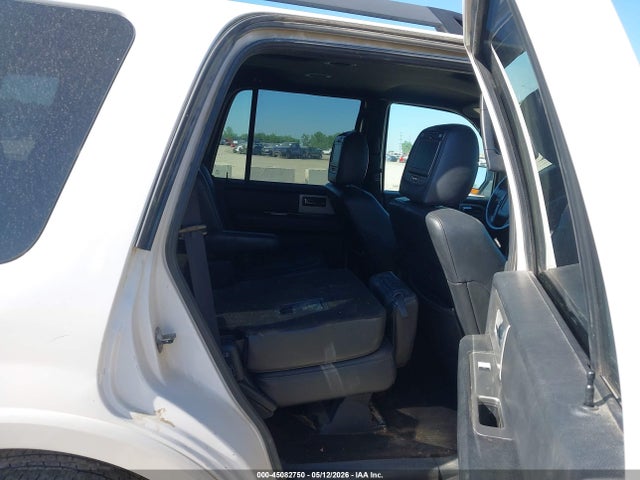 45082750 :رقم المزاد ، 1FMJU1JTXFEF30877 vin ، 2015 Ford Expedition Xlt مزاد بيع