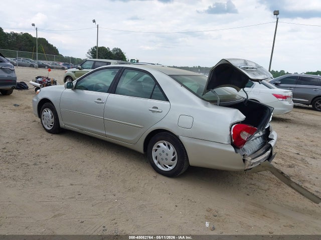 2002 Toyota Camry Le მანქანა იყიდება აუქციონზე, vin: JTDBE32K120111556, აუქციონის ნომერი: 45082764
