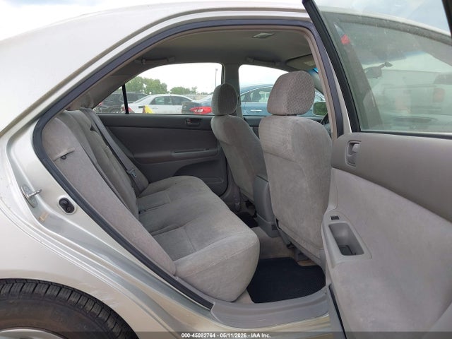 2002 Toyota Camry Le მანქანა იყიდება აუქციონზე, vin: JTDBE32K120111556, აუქციონის ნომერი: 45082764