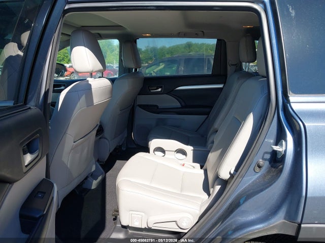 2018 Toyota Highlander Xle მანქანა იყიდება აუქციონზე, vin: 5TDJZRFH3JS847136, აუქციონის ნომერი: 45082791