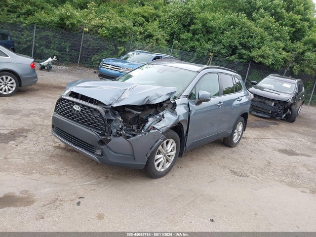 Toyota Corolla Cross Le 2022 7MUCAABG2NV006256 Image 2