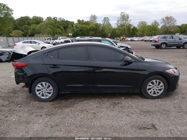 Продажа на аукционе авто 2018 Hyundai Elantra Se, vin: 5NPD74LF7JH400517, номер лота: 45082797