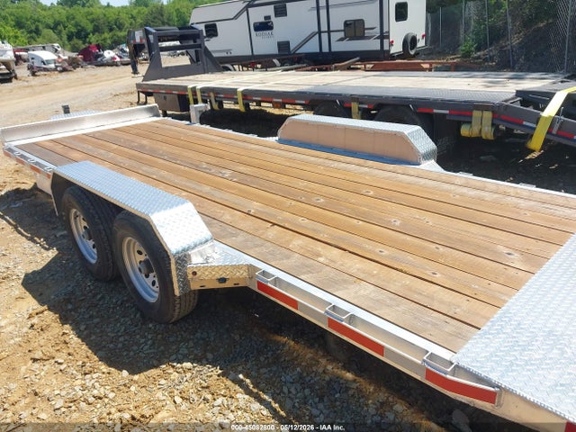 2NDT82200SA000379 Norris Utility Trailer