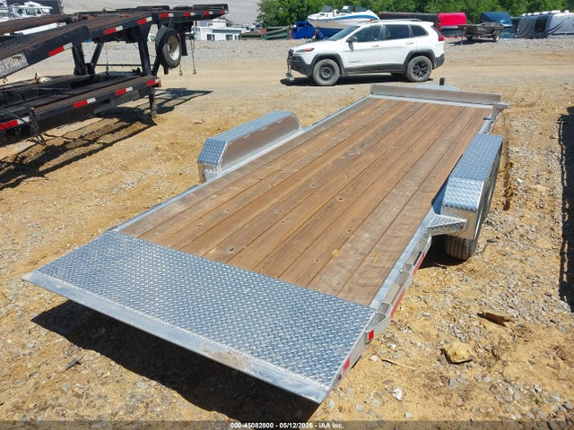 2NDT82200SA000379 Norris Utility Trailer
