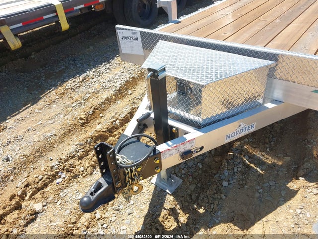 2NDT82200SA000379 Norris Utility Trailer