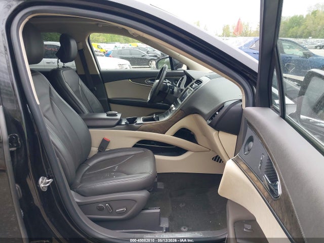 45082810 :رقم المزاد ، 2LMPJ8LP3KBL67642 vin ، 2019 Lincoln Nautilus Reserve مزاد بيع