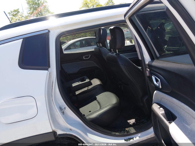 Auction sale of the 2022 Jeep Compass Latitude Lux 4x4, vin: 3C4NJDFB3NT231990, lot number: 45082947