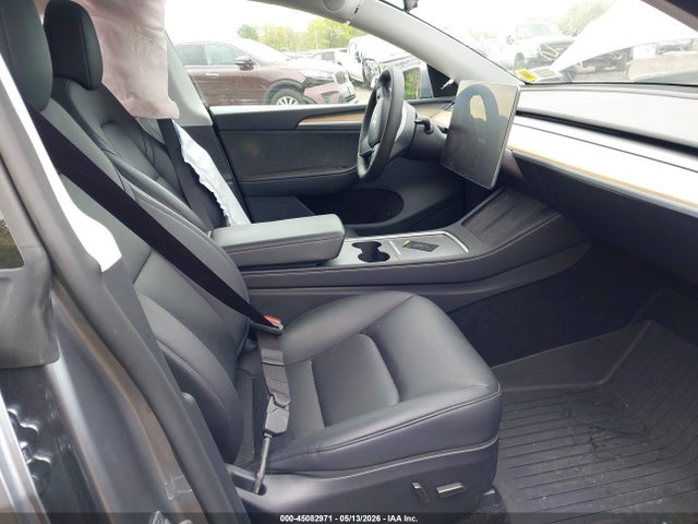 Продаж на аукціоні авто 2024 Tesla Model Y Long Range Dual Motor All-wheel Drive, vin: 7SAYGDEE1RA316497, номер лоту: 45082971