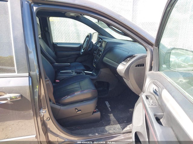2016 Dodge Grand Caravan R/t მანქანა იყიდება აუქციონზე, vin: 2C4RDGEGXGR329797, აუქციონის ნომერი: 45082976