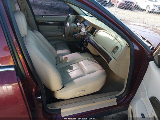 45082995 :رقم المزاد ، 2MEFM74V48X634968 vin ، 2008 Mercury Grand Marquis Gs مزاد بيع