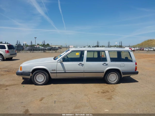 1988 Volvo 760 Gle მანქანა იყიდება აუქციონზე, vin: YV1GA8753J0021481, აუქციონის ნომერი: 45083011
