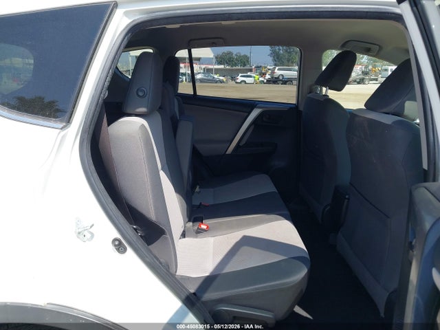JTMBFREV1FJ016162 Toyota RAV4 LE