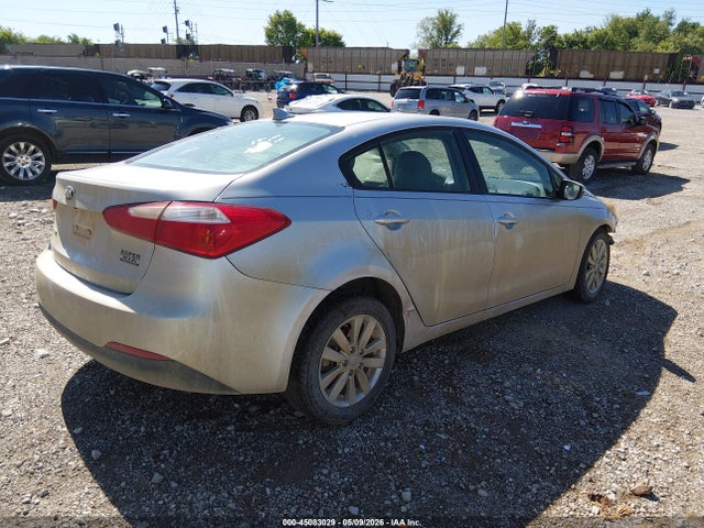 KIA FORTE LX 2016 KNAFX4A68G5455012 Image 4