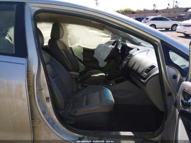 KIA FORTE LX 2016 KNAFX4A68G5455012 Image 5
