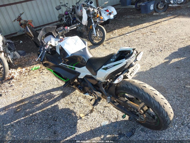 Kawasaki Ex650 N 2022 ML5EXEN16NDA76108 Image 3