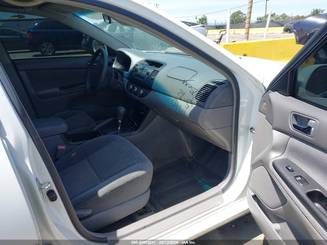 2005 Toyota Camry Le მანქანა იყიდება აუქციონზე, vin: 4T1BE32KX5U604466, აუქციონის ნომერი: 45083037