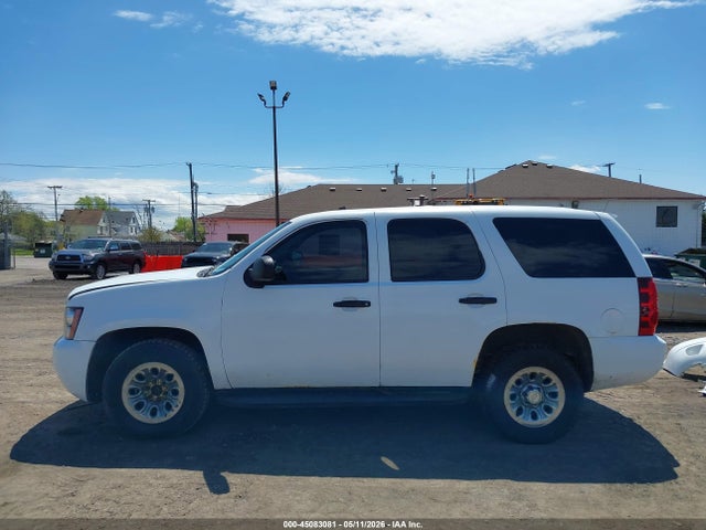 45083081 :رقم المزاد ، 1GNSK2E03BR124664 vin ، 2011 Chevrolet Tahoe Commercial Fleet مزاد بيع