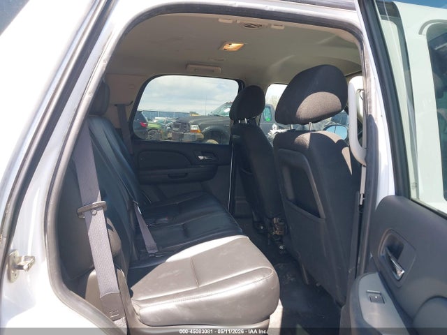 45083081 :رقم المزاد ، 1GNSK2E03BR124664 vin ، 2011 Chevrolet Tahoe Commercial Fleet مزاد بيع