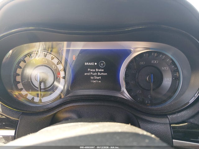 45083097 :رقم المزاد ، 2C3CCABGXKH648095 vin ، 2019 Chrysler 300 300s مزاد بيع