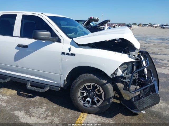 45083108 :رقم المزاد ، 1C6RR6FG2HS736109 vin ، 2017 Ram 1500 Tradesman Quad Cab 4x2 6'4 Box مزاد بيع