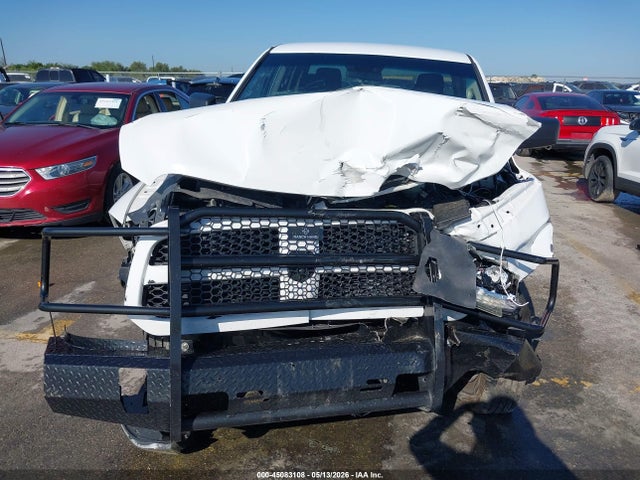 45083108 :رقم المزاد ، 1C6RR6FG2HS736109 vin ، 2017 Ram 1500 Tradesman Quad Cab 4x2 6'4 Box مزاد بيع